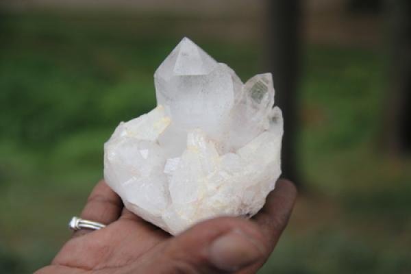 A white quartz rock
