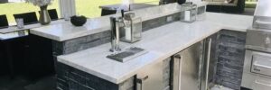 An outdoor kitchen